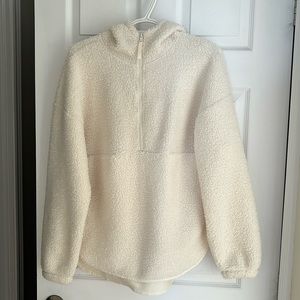 1/2 zip cream hoodie